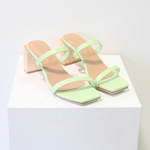 James Smith Sandal Sz 38 - Picture 1 of 4
